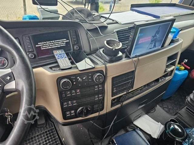 Tractor estándar MAN 18.460 TGX Standard, Euro 6, Standklima