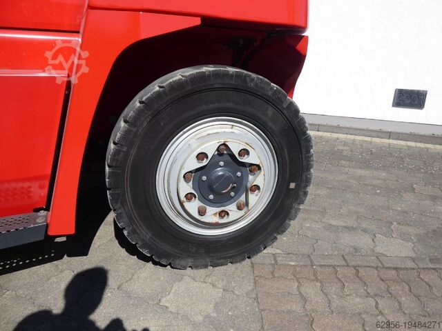 Ashensorë motorësh me naftë Kalmar DCG 160-12