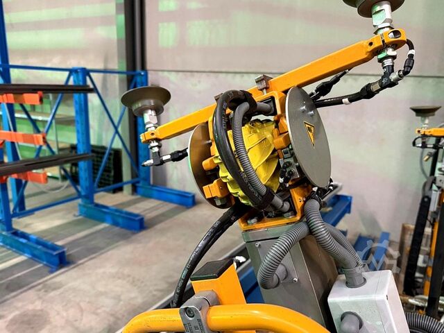 Vakuumska dvižna naprava na tirnem sistemu Strödter line 02