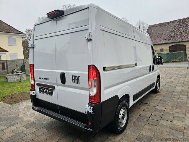 Hög tak skåpbil Fiat Ducato 35 140 L2H2 Klima Temp 260° Kamera PDC
