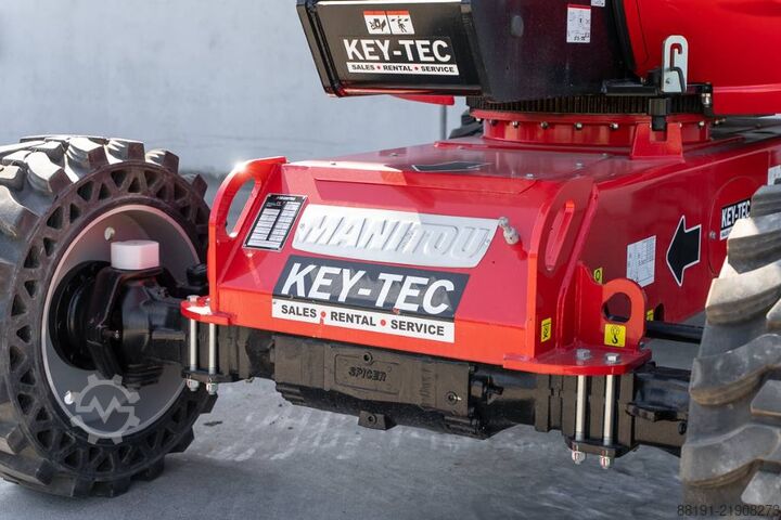 Teleskopická plošina Manitou 220 TJP
