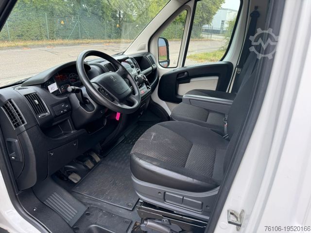 Sandučar PEUGEOT Boxer Koffer *2 Große Türen*Klima*TÜV NEU !