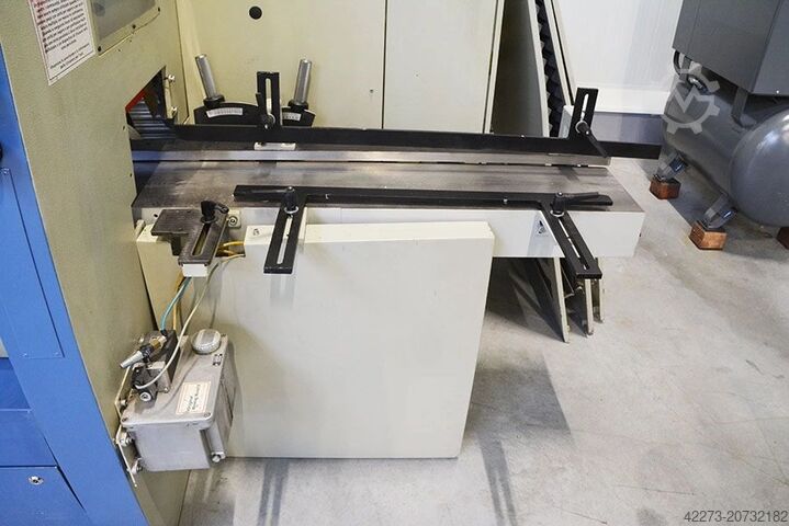 Ēvelēšanas un frēzēšanas mašīna WEINIG Hydromat 23 C