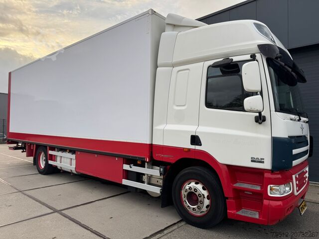 čemodāns DAF CF 85.360 SC / Euro 5 / Tail Lift / TUV: 1-2026...