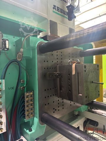Máquina de moldagem por injeção Arburg 570H 2000-800 e² / Hybridmaschine