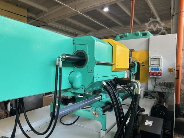 Spuitgietmachine Arburg 1500T 3200-1300 e² / Hybridmaschine mit
