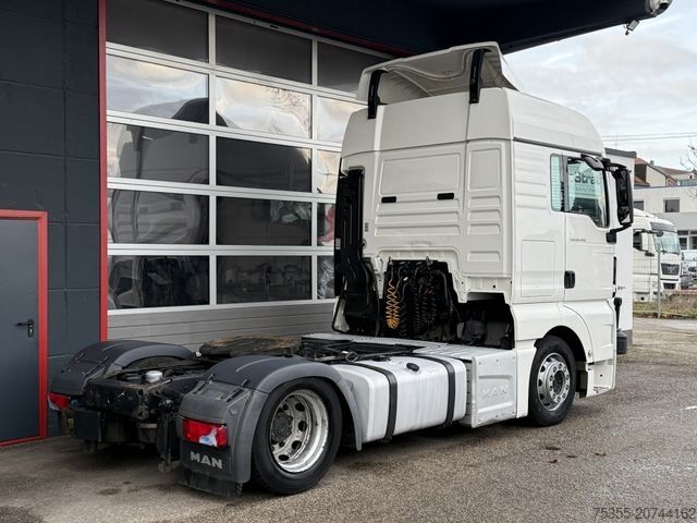 Tūrinis vilkikas MAN TGX 18.440 XLX MEGA Klimaauto Motorbremse 2xTank