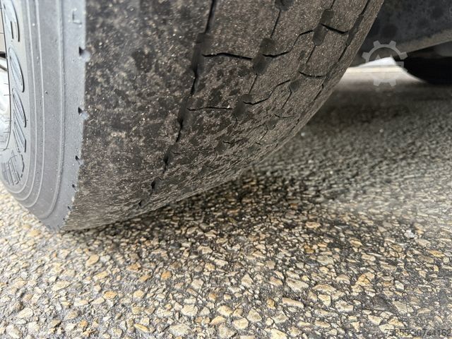 Tūrinis vilkikas MAN TGX 18.440 XLX MEGA Klimaauto Motorbremse 2xTank