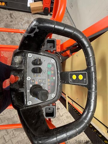 Nền làm việc dạng ống lồng JLG Toucan 8E