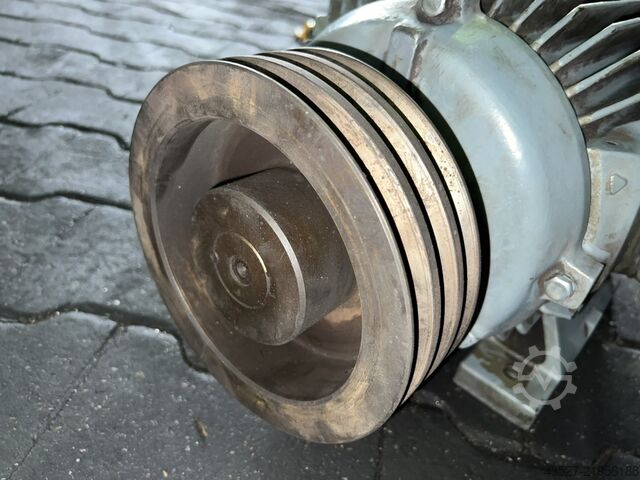 Moottori SCHORCH K 733 / 4M - RM.12807/27