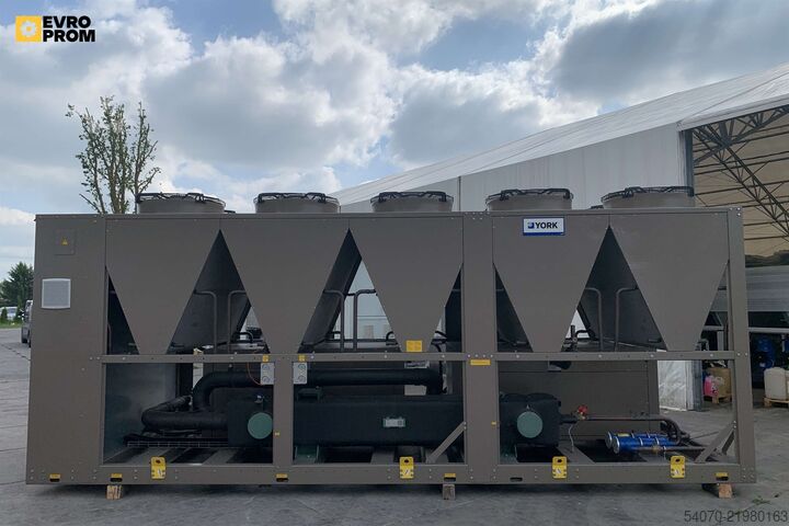 чиллер New Industrial Сhiller YORK - 535.3 KW | With warranty