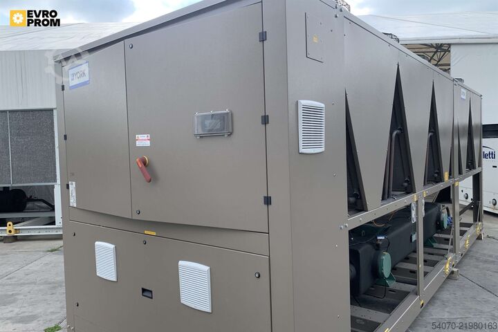 чиллер New Industrial Сhiller YORK - 535.3 KW | With warranty