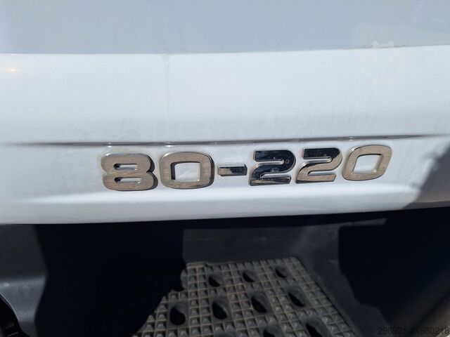 Lori dengan bak tetap dan penutup kanvas IVECO EUROCARGO ML80E22P