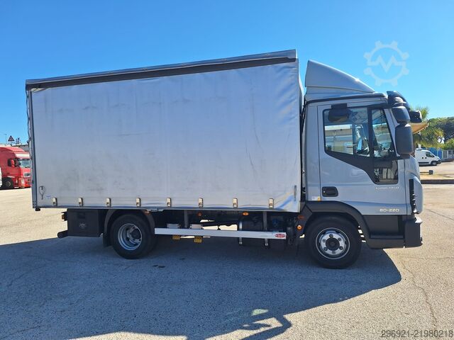Lori dengan bak tetap dan penutup kanvas IVECO EUROCARGO ML80E22P