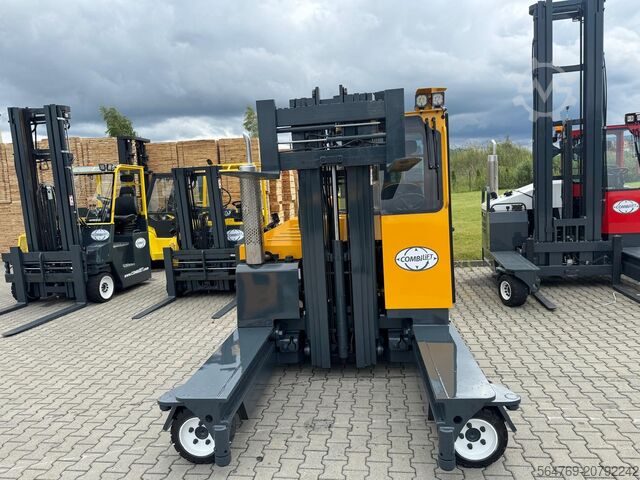 Chariot élévateur multidirectionnel Combilift C3000/Triplex 5500 mm /Perfect condition