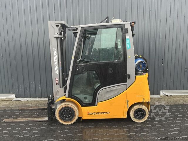 Treibgasstapler Jungheinrich TFG316s