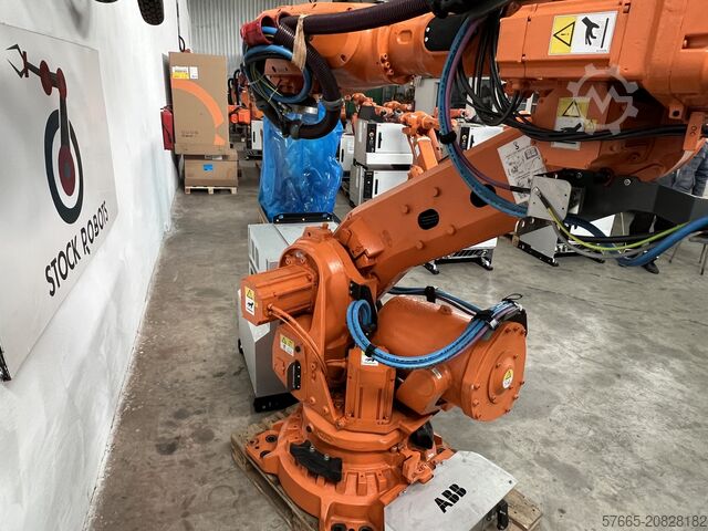 Pramoninis robotas ABB IRB 6700-205/2.80 IRC5