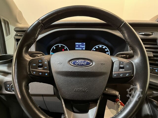 Truk platform dengan derek Ford Transit 350 2.0 TDCI L2H1 Trend MHEV 130 PK Ope...