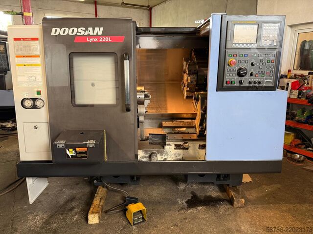 مخرطة CNC Doosan Lynx 220LB
