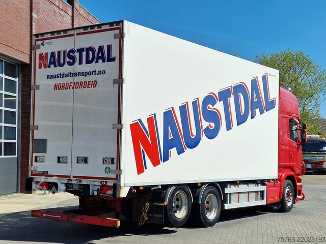 Resväska Scania R580 V8 Topline 6x2 - Box with sidedoors - Reta...