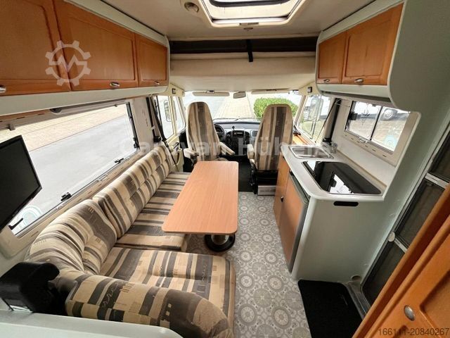 Integriertes Wohnmobil HYMER/ERIBA BC 574 - Fest/Hubbett - Solar - Klima - AHK -