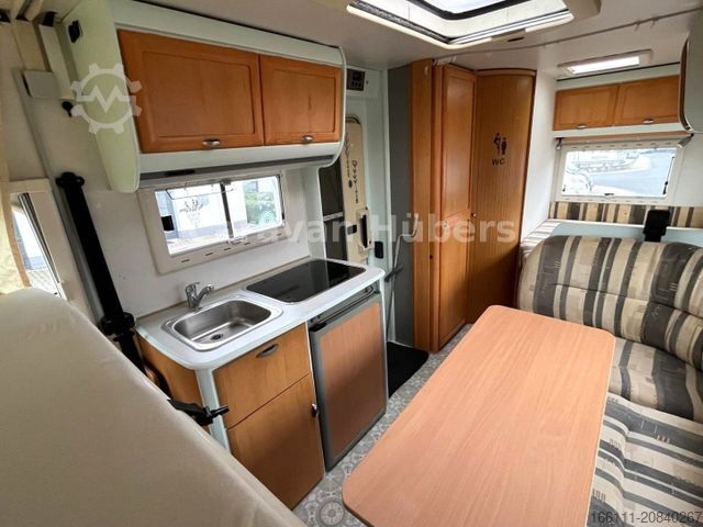 Integriertes Wohnmobil HYMER/ERIBA BC 574 - Fest/Hubbett - Solar - Klima - AHK -