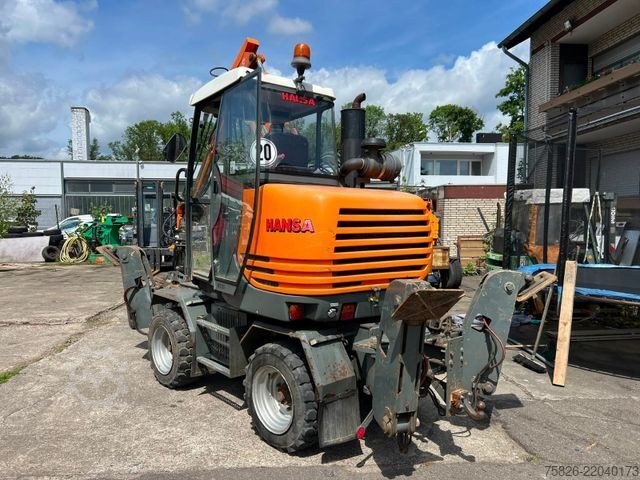 Jentolak beroda AHLMANN HANSA 531 H 4x4