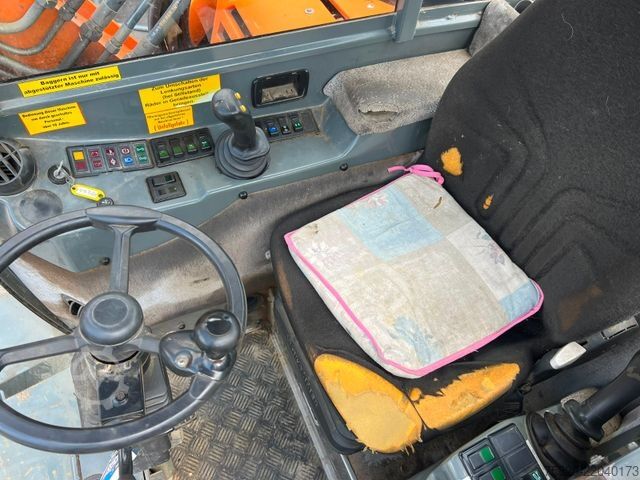 Jentolak beroda AHLMANN HANSA 531 H 4x4