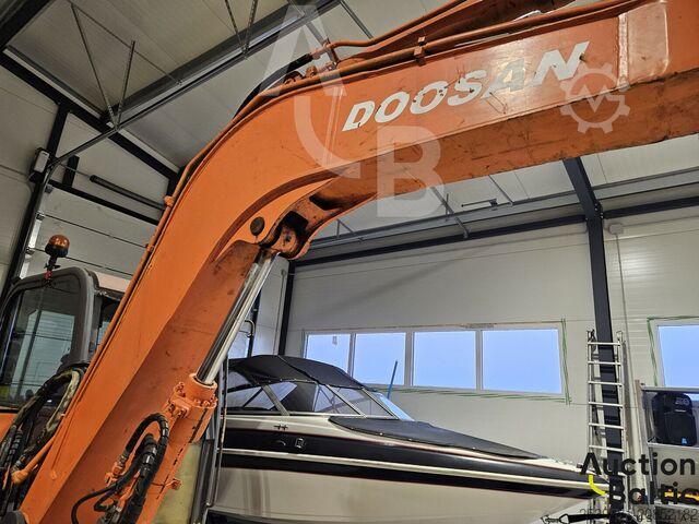 Raupenbagger Doosan Solar 75 V