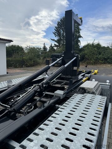 Abrollkipper Fuso Fuso Canter 9C18 Abrollkipper 2026