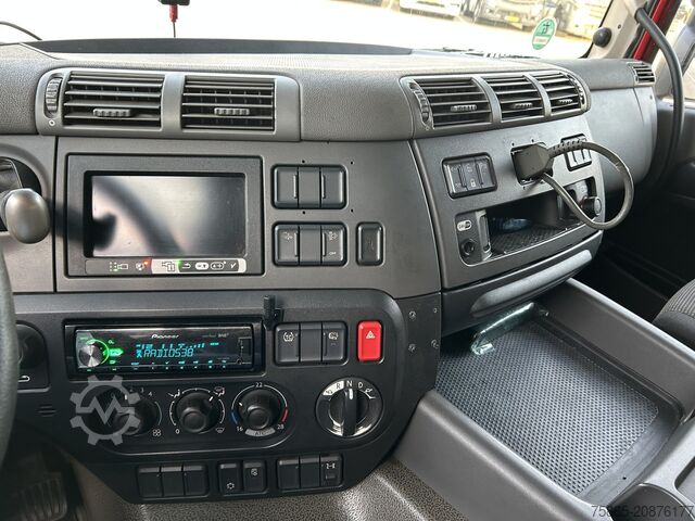 Standard-SZM DAF CF 400 FT Space Cab / 945 dkm / Smart Tacho V2 ...