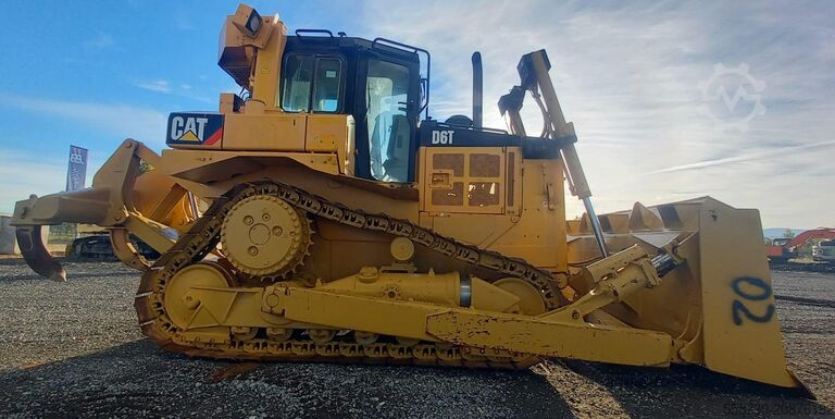 Niveladora Caterpillar D6T