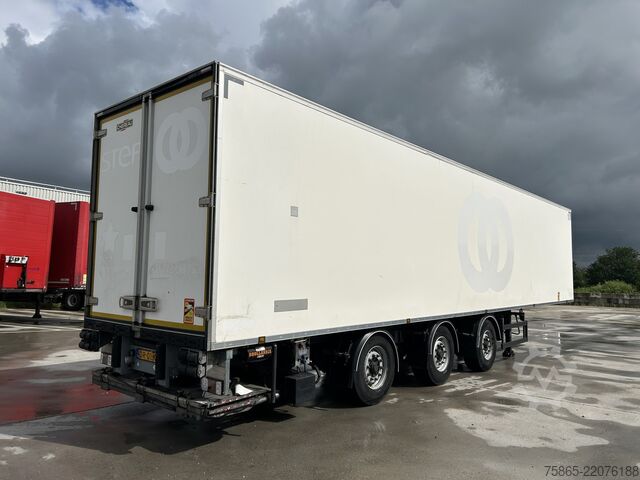 Hladnjača i zamrznuti transport Chereau / WebTrailer / Carrier Vector 1950 mt / Multi T...