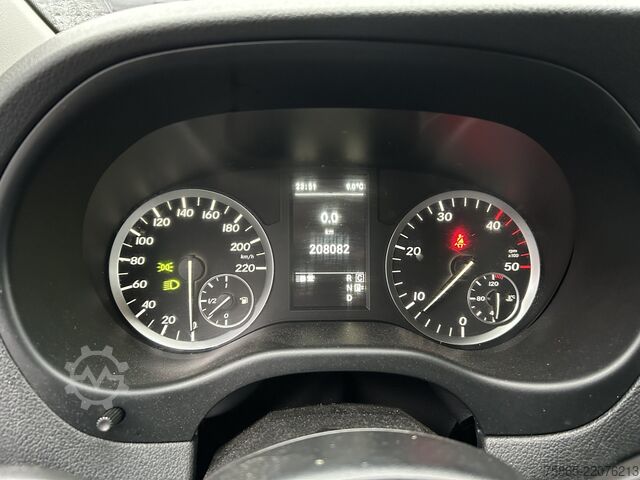 Xe van thùng kín Mercedes-Benz Vito 114 CDI Lang / Leder / Navi / Camera