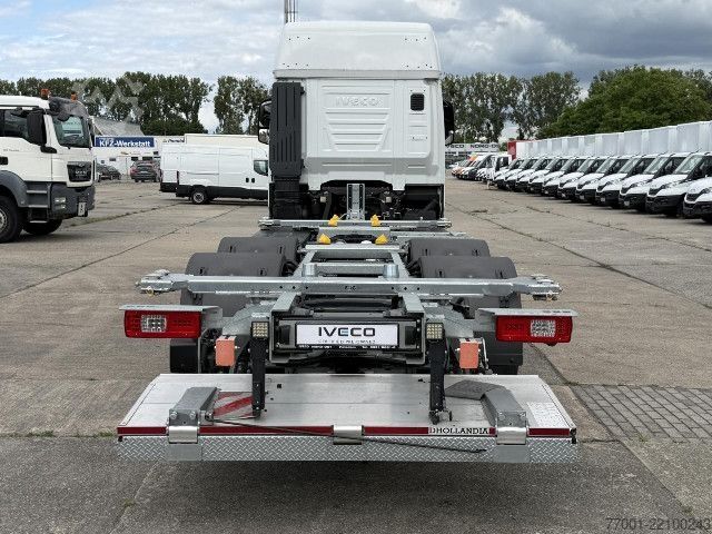 Вантажівка зі змінною надбудовою IVECO AS260S46Y/FS CM CNG