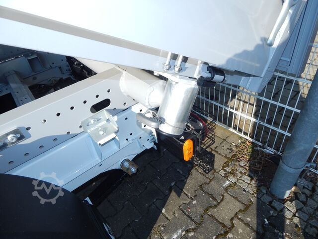 Three-way tipper reinforced chassis Peugeot 3-Seitenkipper Neuwagen SOFORT Doka Anhängerkupplung Klima Bluetooth