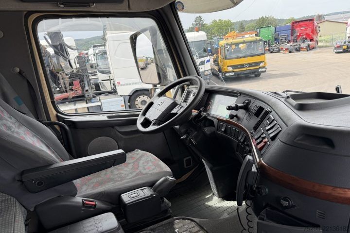 Вантажівка з відкритою платформою Volvo FH12-460 6x2 Brücke / Swiss-Vehicle