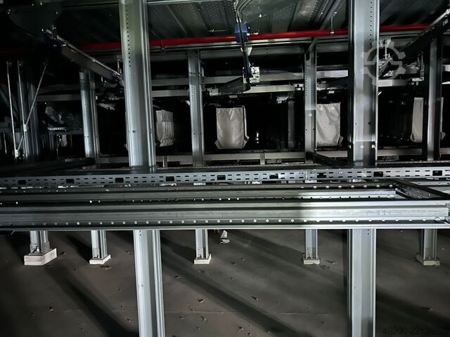 Overhead conveyor system with carriers Dürkopp Transportanlage