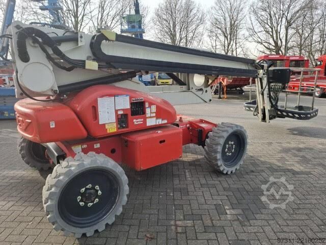 Plataforma de trabalho telescópica articulada Niftylift HR21 HYBRID 4X4
