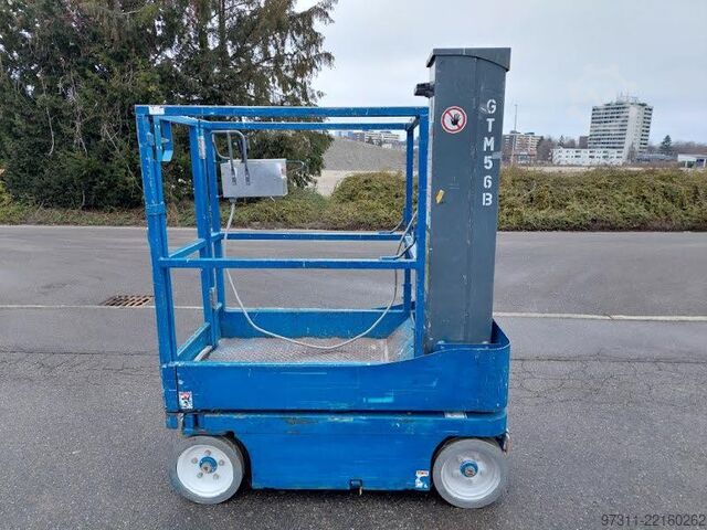Подъемная платформа SkyJack SJ12