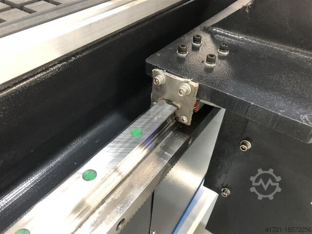 Centre d'usinage CNC WINTER ROUTERMAX ATC 2130 ECO