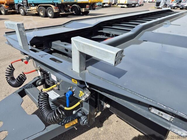 Hooklift trailers / skip loader trailers Lecitrailer PORTE CAISSON