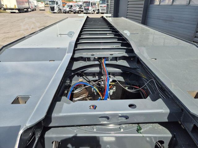 Hooklift trailers / skip loader trailers Lecitrailer PORTE CAISSON