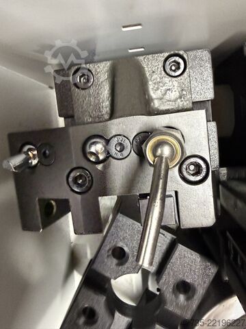 CNC 车铣加工中心 HYUNDAI WIA SE 2200 LSYA