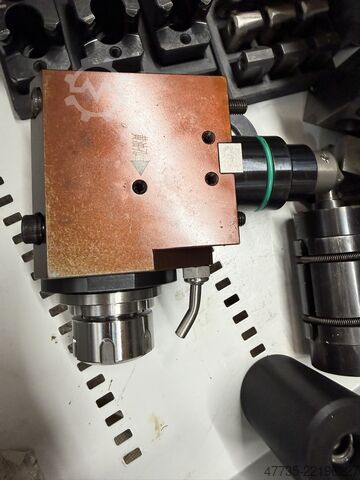CNC 车铣加工中心 HYUNDAI WIA SE 2200 LSYA