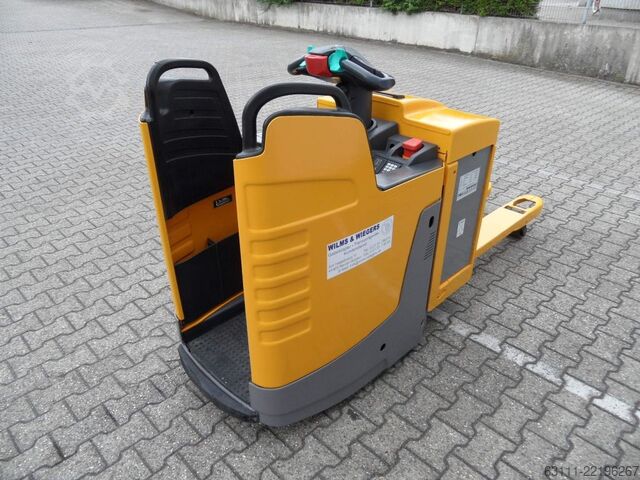 Carretilla elevadora baja Jungheinrich ERE 225 - elektr. Lenkung - Plattform