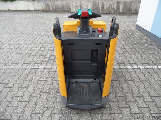 Carretilla elevadora baja Jungheinrich ERE 225 - elektr. Lenkung - Plattform