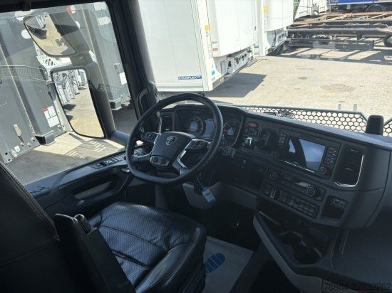 Tractor unit SCANIA R650 V8, 6X2, E6, LEDER, PENZ-CRANE 15Z - HOLZLADEKRAN