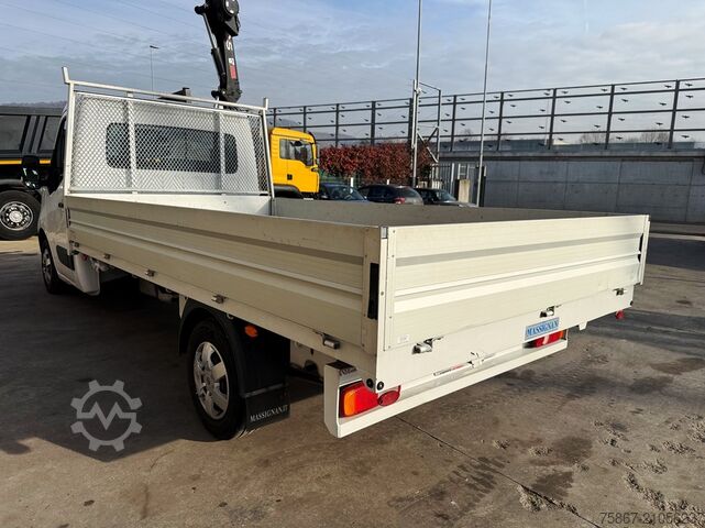 平板卡车 NISSAN NV 400