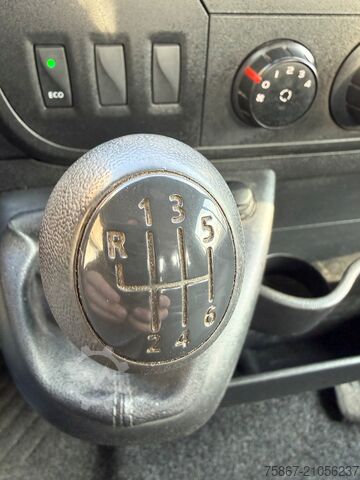 平板卡车 NISSAN NV 400